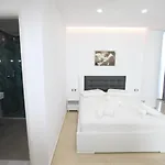 بيت ضيافة Nika ساراندا