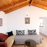 Nika 3*
