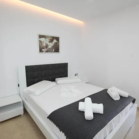 Nika 3* Sarandë