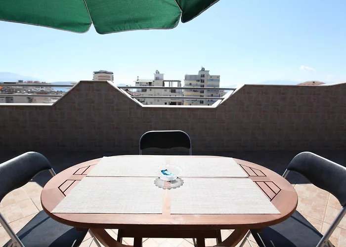 Nika Πανσιόν 3*