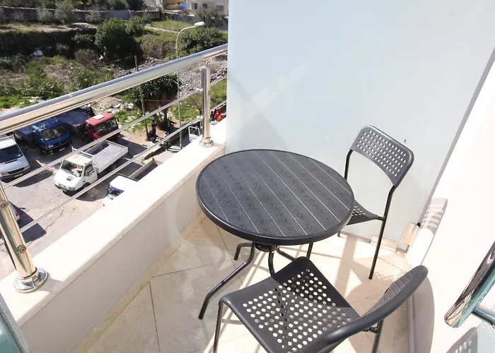 Nika Πανσιόν 3*